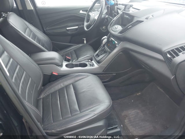 1FMCU0GX0GUA86543 Ford ESCAPE SE