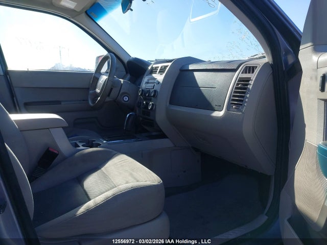 12556972 :رقم المزاد ، 1FMCU49H68KE28748 vin ، 2008 Ford Escape Hybrid مزاد بيع