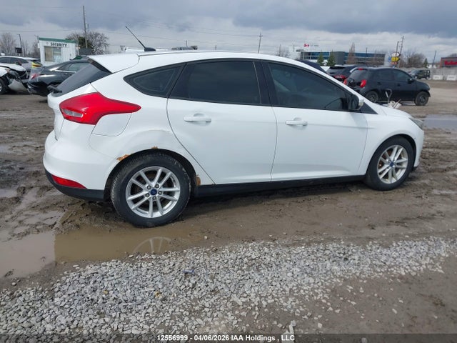 1FADP3K24FL278877 Ford FOCUS SE