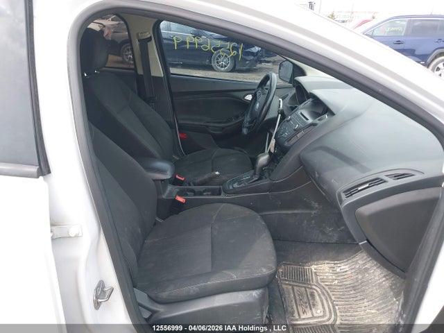 1FADP3K24FL278877 Ford FOCUS SE