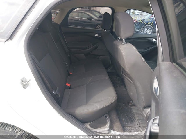 1FADP3K24FL278877 Ford FOCUS SE