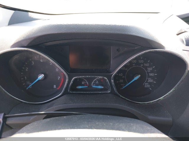 1FMCU0GDXHUA00596 Ford ESCAPE SE