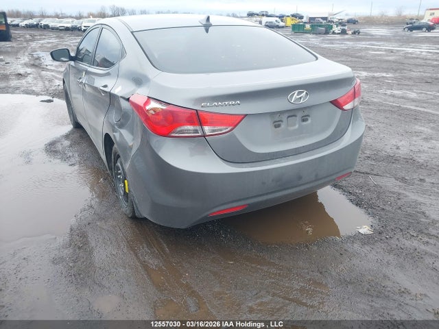 2013 Hyundai Elantra Gls/limited მანქანა იყიდება აუქციონზე, vin: 5NPDH4AEXDH356671, აუქციონის ნომერი: 12557030