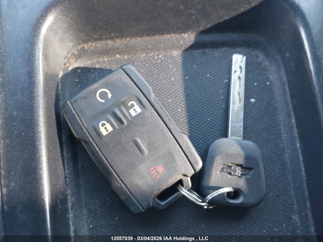 3GCUKREC8JG251414 Chevrolet Silverado 1500 2lt