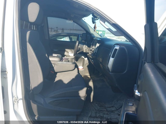 3GCUKREC8JG251414 Chevrolet Silverado 1500 2lt