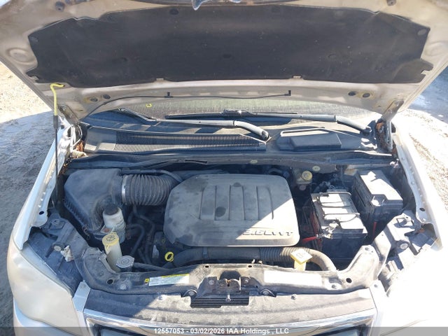 2011 Chrysler Town & Country Limited მანქანა იყიდება აუქციონზე, vin: 2A4RR6DG2BR640317, აუქციონის ნომერი: 12557053
