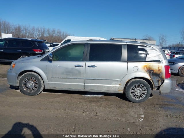 2011 Chrysler Town & Country Limited მანქანა იყიდება აუქციონზე, vin: 2A4RR6DG2BR640317, აუქციონის ნომერი: 12557053