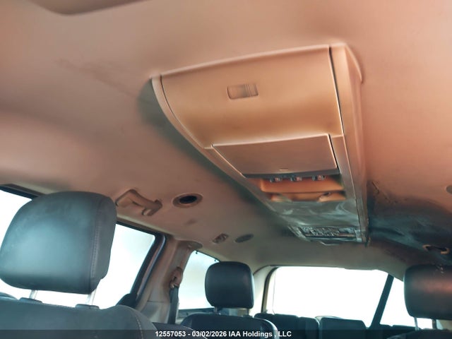 2011 Chrysler Town & Country Limited მანქანა იყიდება აუქციონზე, vin: 2A4RR6DG2BR640317, აუქციონის ნომერი: 12557053