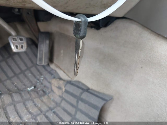 12557063 :رقم المزاد ، 1G1YY32G135132840 vin ، 2003 Chevrolet Corvette مزاد بيع