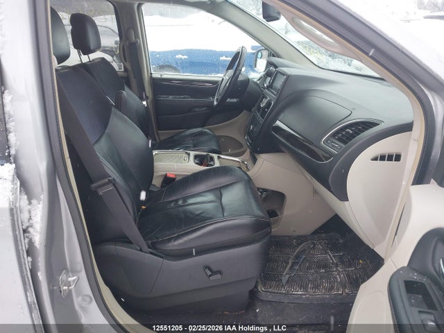2C4RC1GG7ER240358 Chrysler Town &amp; Country Limited