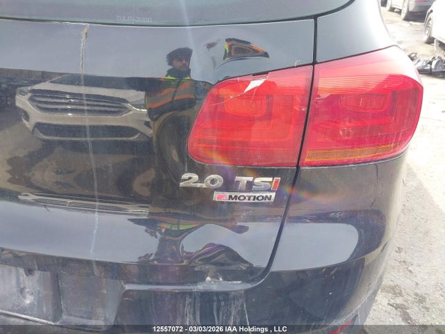 WVGNV7AX9HK024353 Volkswagen Tiguan Wolfsburg Edition