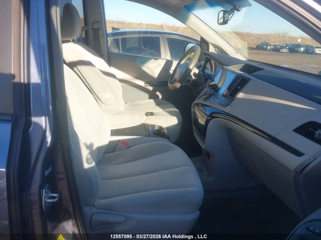 2014 Toyota Sienna Le V6 მანქანა იყიდება აუქციონზე, vin: 5TDKK3DC3ES488180, აუქციონის ნომერი: 12557095