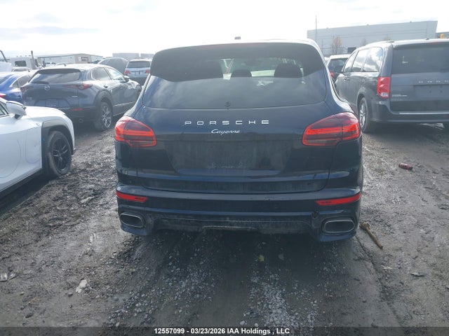 Porsche Cayenne Platinum Edition 2017 WP1AA2A29HKA89255 Image 17