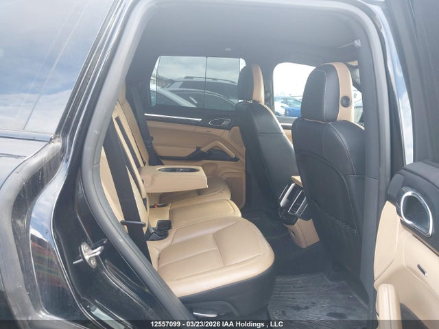 Porsche Cayenne Platinum Edition 2017 WP1AA2A29HKA89255 Image 8