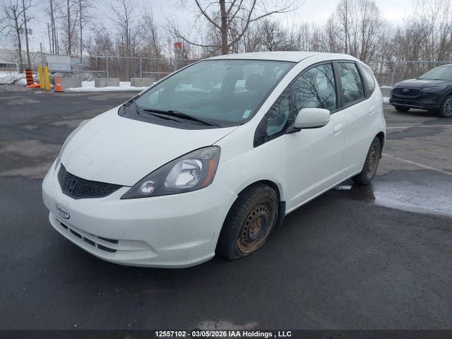 12557102 :رقم المزاد ، JHMGE8H54AC805304 vin ، 2010 Honda Fit مزاد بيع