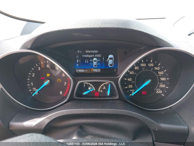 Продажа на аукционе авто 2017 Ford Escape, vin: 1FMCU9GD1HUB17391, номер лота: 12557103
