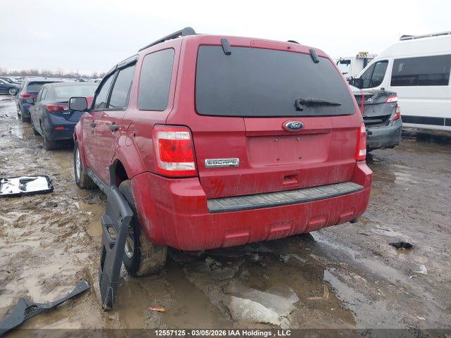 12557125 :رقم المزاد ، 1FMCU0D77AKC38955 vin ، 2010 Ford Escape Xlt مزاد بيع