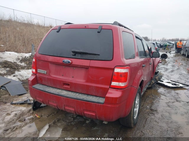 12557125 :رقم المزاد ، 1FMCU0D77AKC38955 vin ، 2010 Ford Escape Xlt مزاد بيع