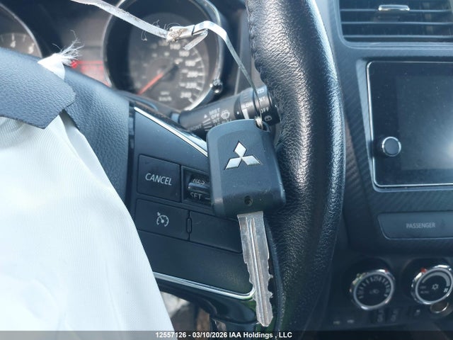 JA4AJ3AU7JU602449 Mitsubishi RVR SE