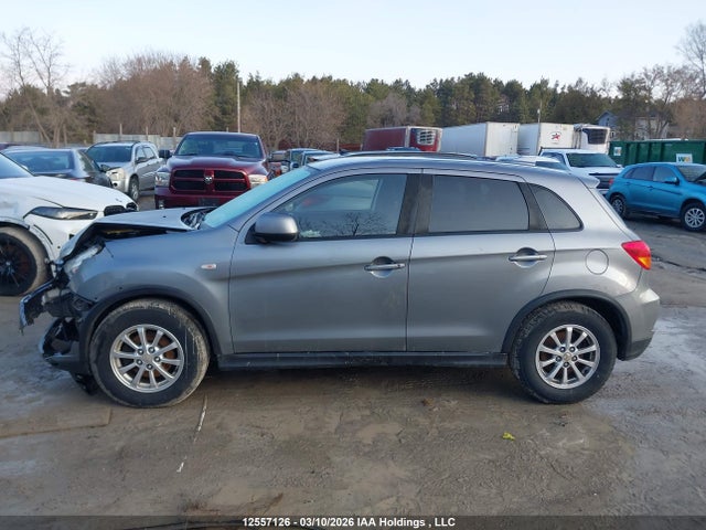 JA4AJ3AU7JU602449 Mitsubishi RVR SE