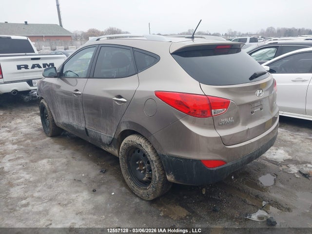 12557128 :رقم المزاد ، KM8JU3AC5AU087886 vin ، 2010 Hyundai Tucson Gls مزاد بيع