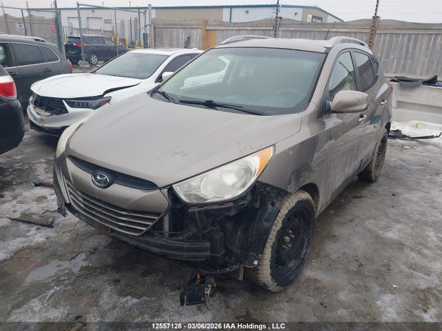 12557128 :رقم المزاد ، KM8JU3AC5AU087886 vin ، 2010 Hyundai Tucson Gls مزاد بيع