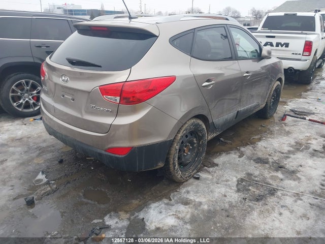 12557128 :رقم المزاد ، KM8JU3AC5AU087886 vin ، 2010 Hyundai Tucson Gls مزاد بيع