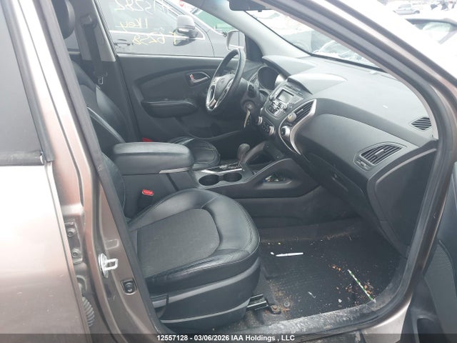 12557128 :رقم المزاد ، KM8JU3AC5AU087886 vin ، 2010 Hyundai Tucson Gls مزاد بيع