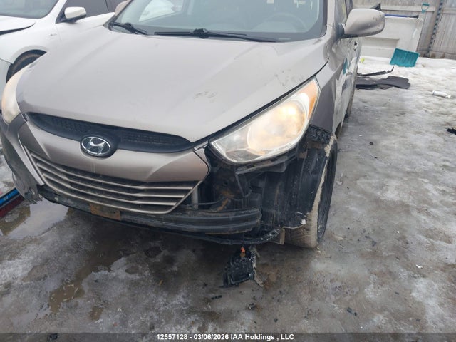 12557128 :رقم المزاد ، KM8JU3AC5AU087886 vin ، 2010 Hyundai Tucson Gls مزاد بيع