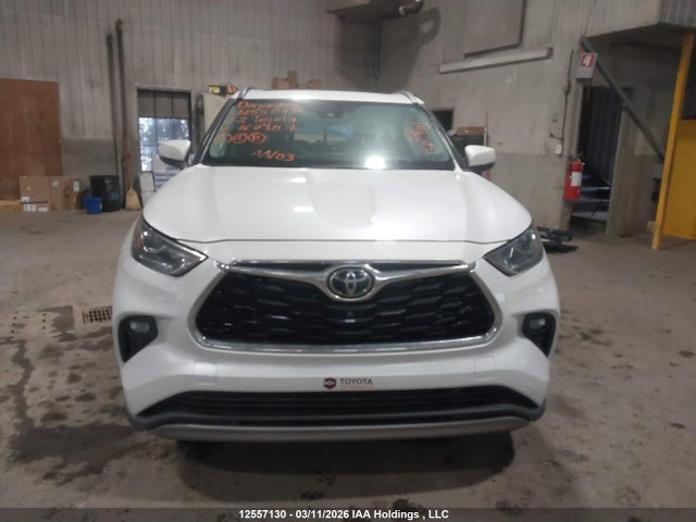 Aukcja sprzedaży 2022 Toyota Highlander Platinum, vin: 5TDFZRBH9NS167307, numer aukcji: 12557130