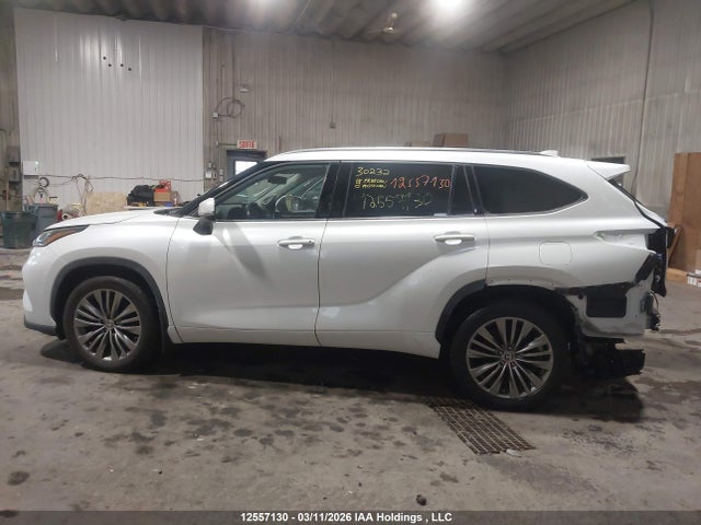 Aukcja sprzedaży 2022 Toyota Highlander Platinum, vin: 5TDFZRBH9NS167307, numer aukcji: 12557130