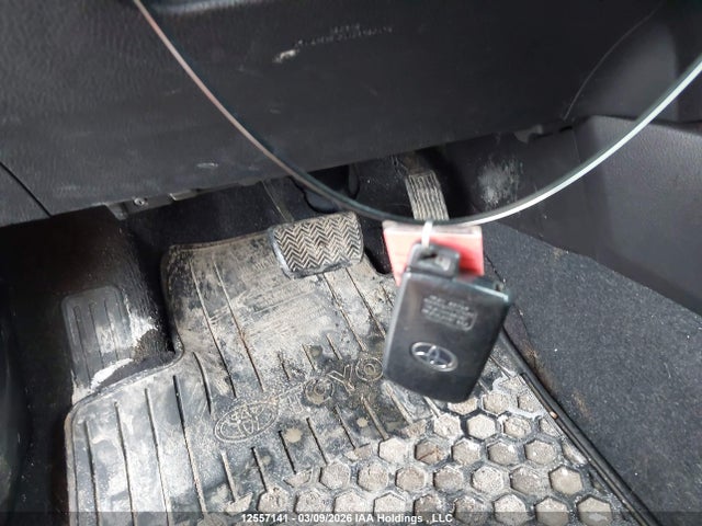 12557141 :رقم المزاد ، 2T3JFREV3HW644692 vin ، 2017 Toyota Rav4 Se مزاد بيع