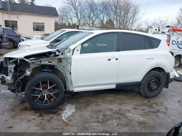 12557141 :رقم المزاد ، 2T3JFREV3HW644692 vin ، 2017 Toyota Rav4 Se مزاد بيع
