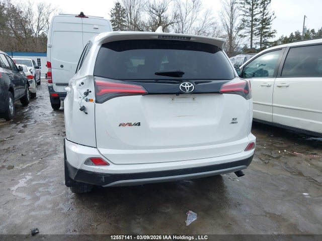 12557141 :رقم المزاد ، 2T3JFREV3HW644692 vin ، 2017 Toyota Rav4 Se مزاد بيع