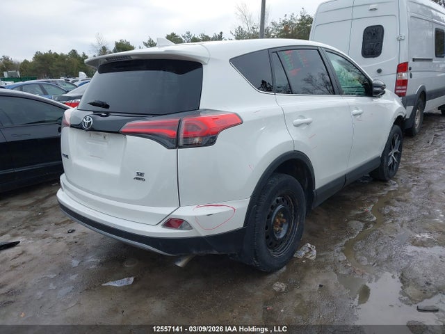 12557141 :رقم المزاد ، 2T3JFREV3HW644692 vin ، 2017 Toyota Rav4 Se مزاد بيع