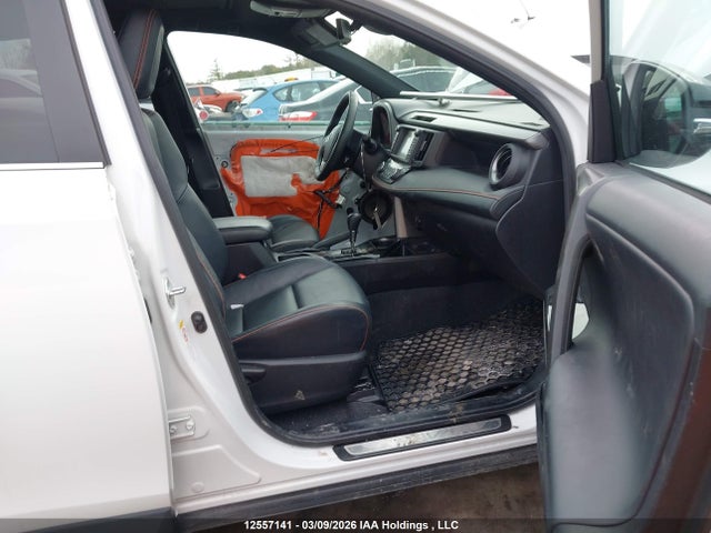 12557141 :رقم المزاد ، 2T3JFREV3HW644692 vin ، 2017 Toyota Rav4 Se مزاد بيع