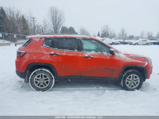 3C4NJDAB9JT256782 Jeep Compass Sport