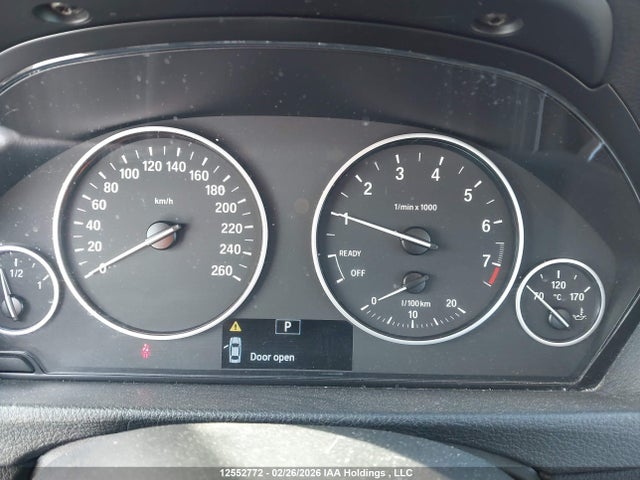 WBA3C3C59EF987423 BMW 320i Xdrive