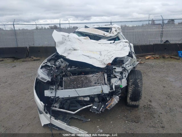 12557146 :رقم المزاد ، LYVA22RK3MB761886 vin ، 2021 Volvo Xc60 T6 Momentum مزاد بيع