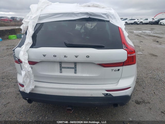 12557146 :رقم المزاد ، LYVA22RK3MB761886 vin ، 2021 Volvo Xc60 T6 Momentum مزاد بيع