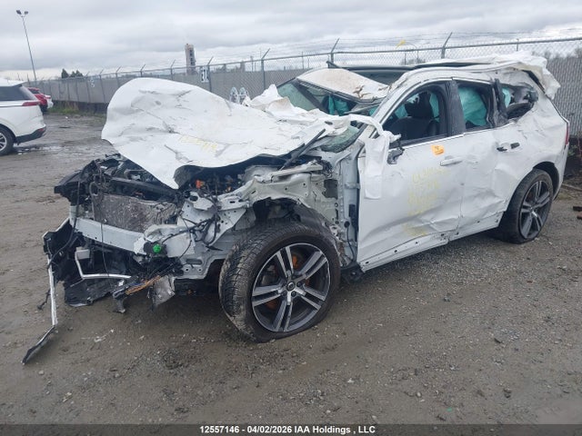 12557146 :رقم المزاد ، LYVA22RK3MB761886 vin ، 2021 Volvo Xc60 T6 Momentum مزاد بيع