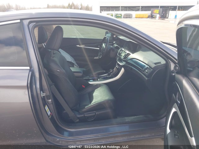 2015 Honda Accord მანქანა იყიდება აუქციონზე, vin: 1HGCT2B82FA800404, აუქციონის ნომერი: 12557157