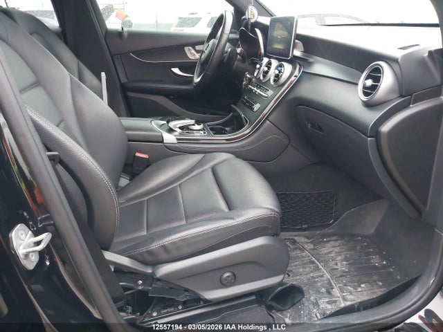 WDC0G4KB8JV105109 Mercedes-Benz Glc 300 4matic