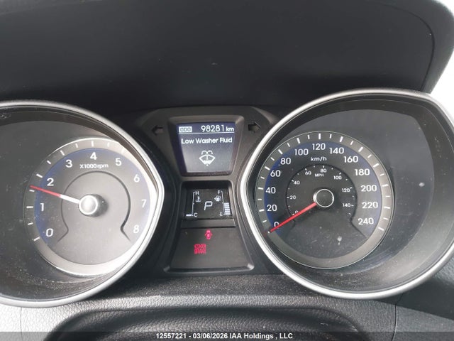 KMHD35LHXHU376373 Hyundai Elantra