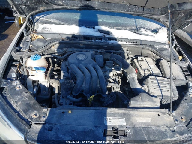 3VW2K7AJ4FM348535 Volkswagen Jetta 2.0l Trendline/2.0l Trendline+