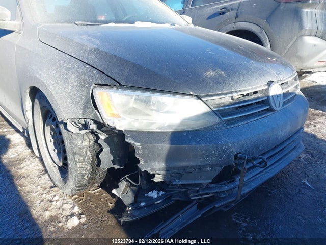 3VW2K7AJ4FM348535 Volkswagen Jetta 2.0l Trendline/2.0l Trendline+