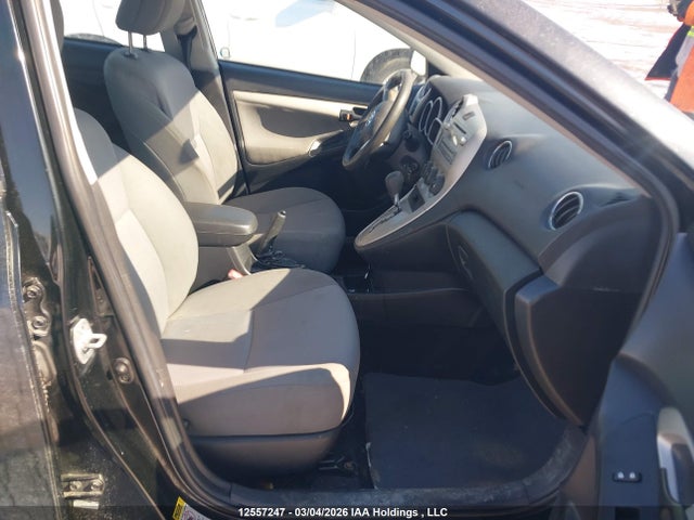12557247 :رقم المزاد ، 2T1KU4EE3CC867413 vin ، 2012 Toyota Corolla Matrix مزاد بيع