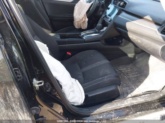 12557252 :رقم المزاد ، 2HGFC2F51JH024094 vin ، 2018 Honda Civic Lx مزاد بيع