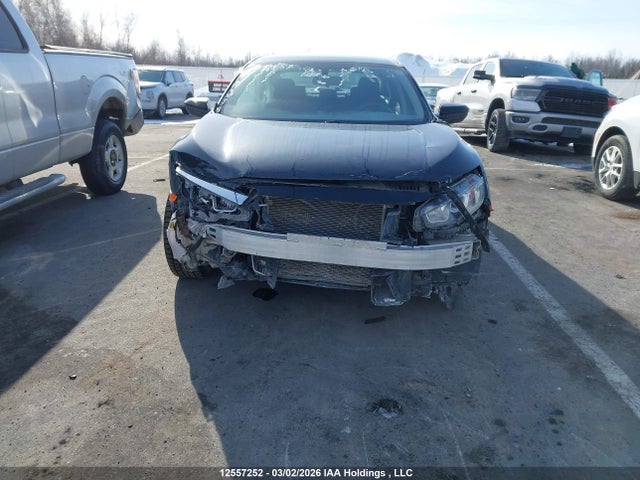 12557252 :رقم المزاد ، 2HGFC2F51JH024094 vin ، 2018 Honda Civic Lx مزاد بيع