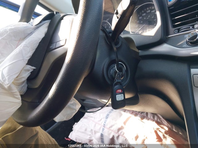 5NPD74LF8HH090680 Hyundai Elantra Le